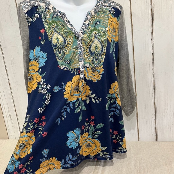 One World Blue Vibrant Floral Quarter-length Sleeve, Sz. S - Picture 3 of 16
